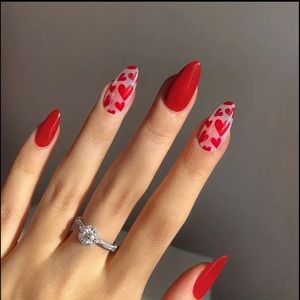 Valentine's Day Press On Nails / Nail Art / Trending! (Nail Glue Included!)